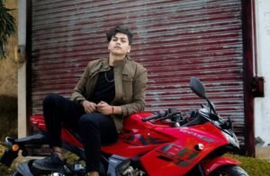 Ajay Saini ( Rider ), Wiki, Weight, Girlfriend, Family, Bio & More.